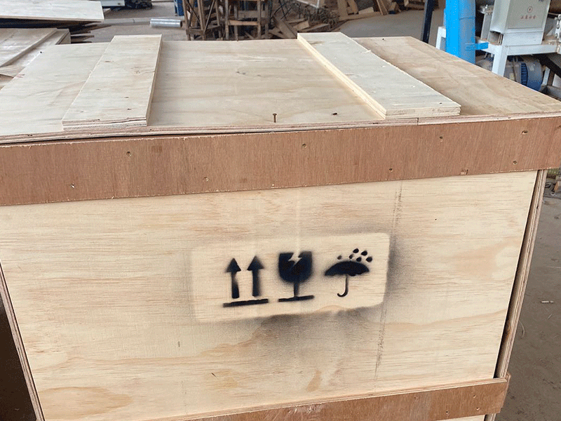 膠合箱，木箱 (1)